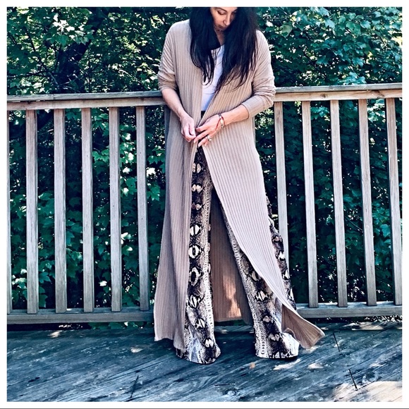 ✨LAST ONE ✨ITALY✨ gorgeous wide leg pants - Picture 3 of 7